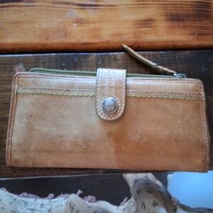 Fossil Tan Leather Wallet with Green Stitching